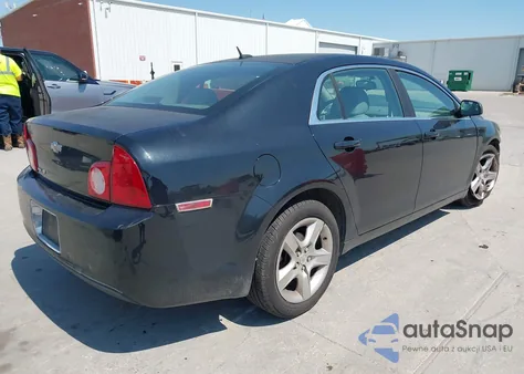 2010 Chevrolet Malibu Ls z USA, uszkodzony, nr VIN 1G1ZB5EB6AF162022